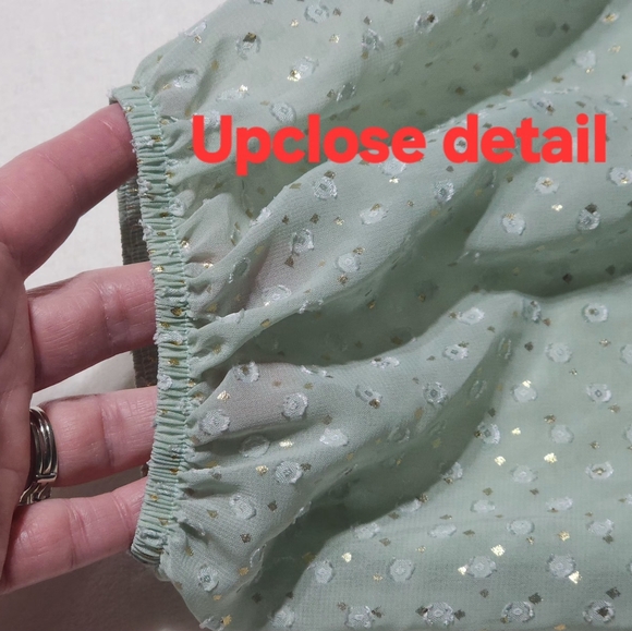 W5 Green with Gold Sparkle Accent Top Size Medium - Picture 5 of 12